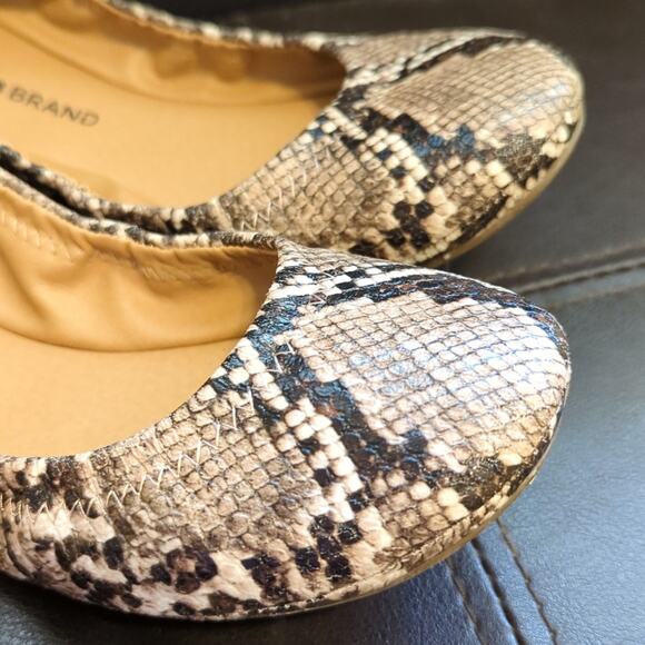 Lucky Brand Snakeskin Flats - Picture 6 of 6